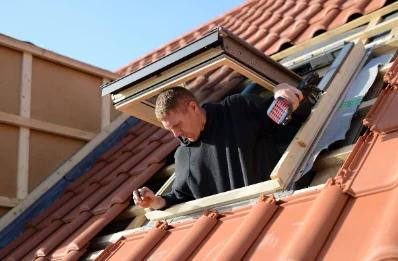 Pose de fenêtres de toit Velux à Vaas